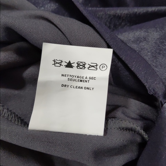 👯♀️Host Pick⚡️ Made in 🇨🇦 Le Chateau Off the Shoulder Dress - Picture 11 of 12